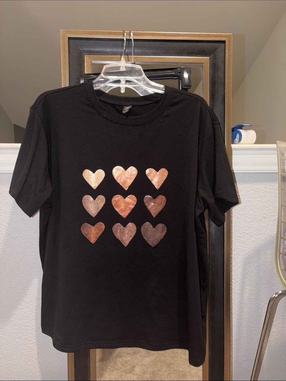 SHEIN Black Short Sleeve Tee with Metallic Copper Heart Grid